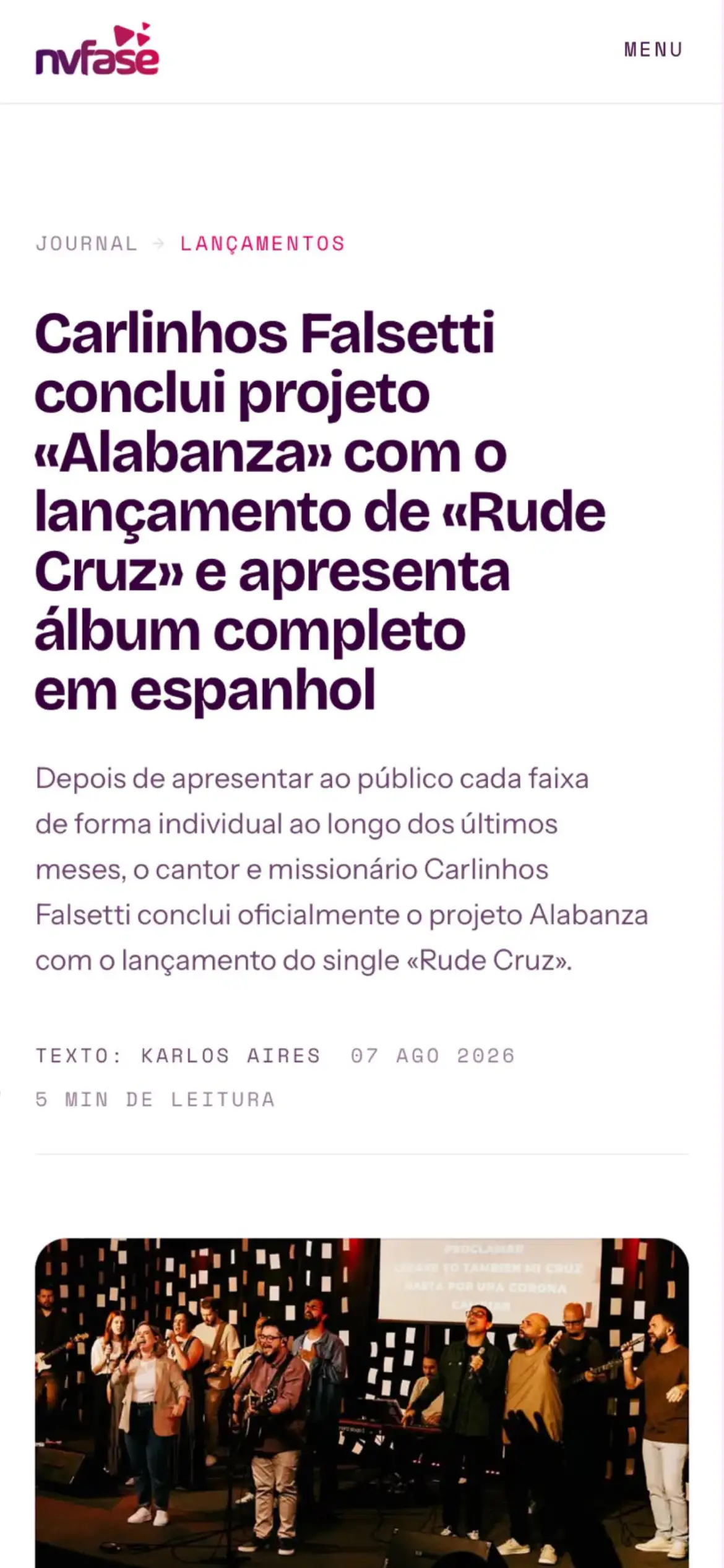 Artigo do Journal da NVFASE num telemóvel, com o título, o resumo e a linha de autor, data e tempo de leitura.